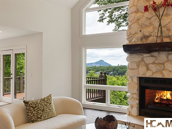 5th image of 700 Satulah Ridge Road