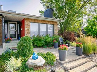 15104 42nd Ave NW, Edmonton, AB T6H 5L6