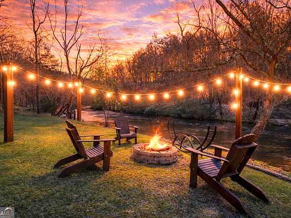 2nd image of 105 Riveredge Dr #23