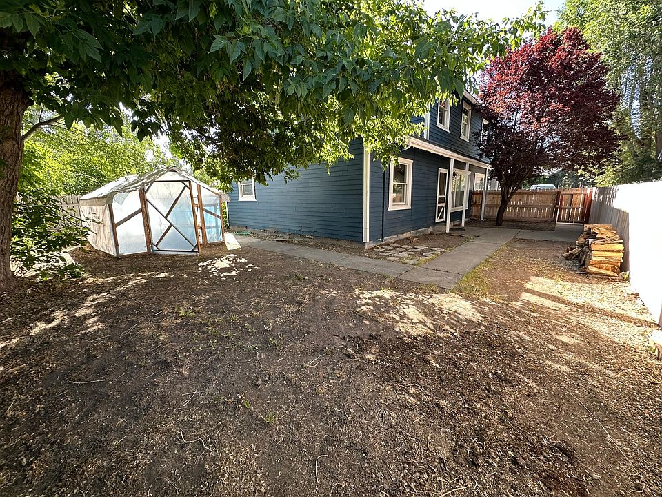 315 Beckwith St UNIT B, Loyalton, CA 96118 Zillow