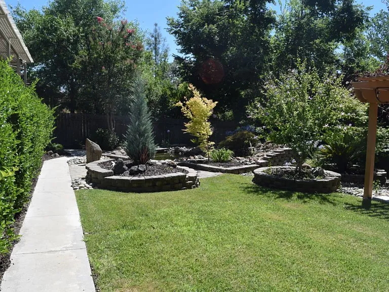 1657 Stone Way — Photo 18