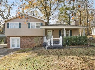 5690 Fawn Dr, Powder Springs, GA 30127