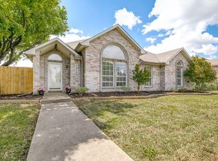 7010 Alissa Dr, Rowlett, TX 75089