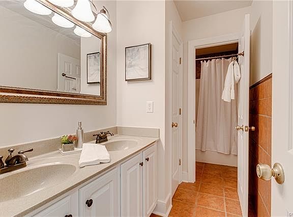 5th image of 2610 A W Main St