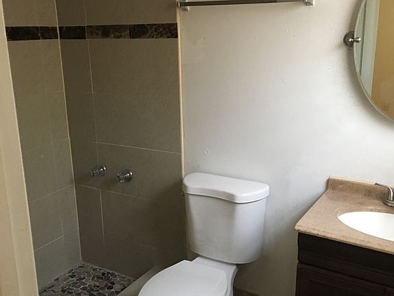 2nd image of 95 NE 41st St #192M