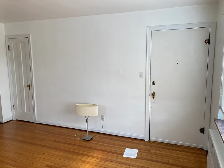 2818 Lawndale Ave #4 — Photo 3