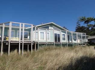 1905 NW Clipper St, Waldport, OR