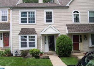 180 Megan Cir, Aston, PA 19014