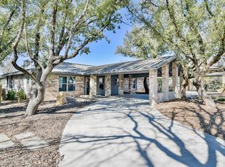 712 Squaw Creek Rd, Willow Park, TX 76087