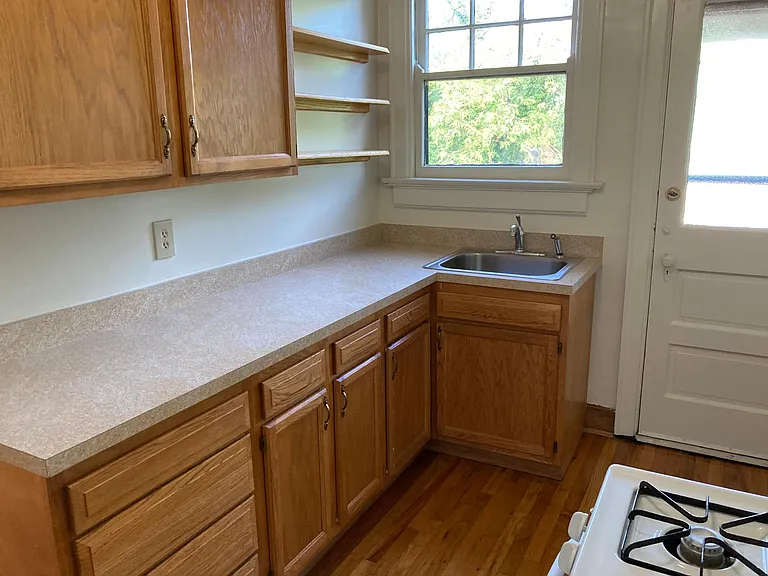 3021 Fairfield Ave #B12 — Photo 10