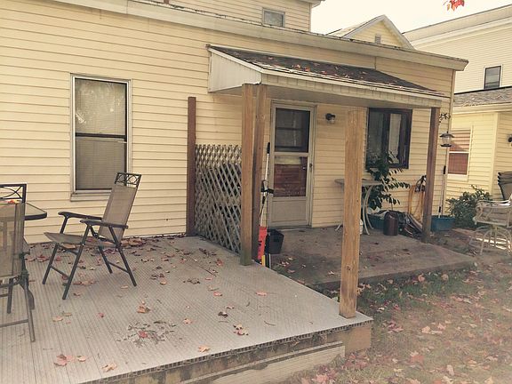3rd image of 807 Lincoln St