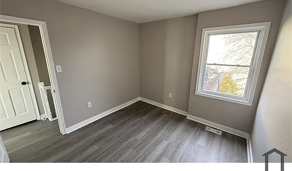2 bed, 1150 sqft, $1,300 — Photo 3