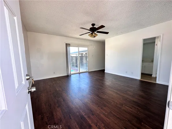 386 E Van Koevering St #2, Rialto, CA 92376