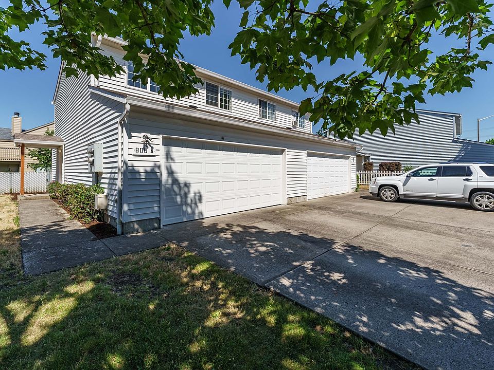 1st image of 800 SE 152nd Ave