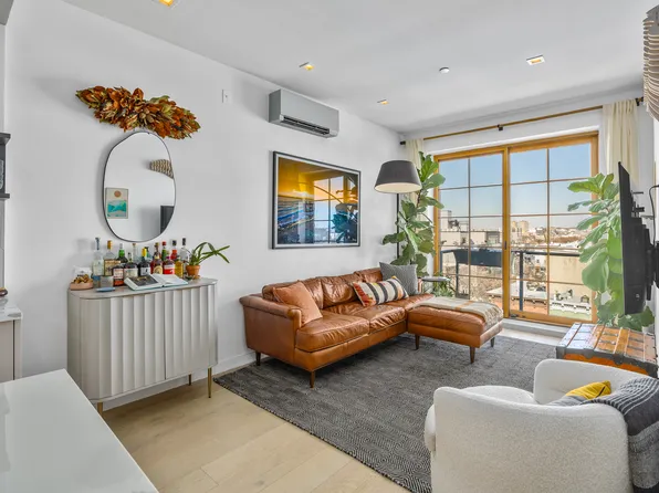 952 Bushwick Avenue image 1 of 14