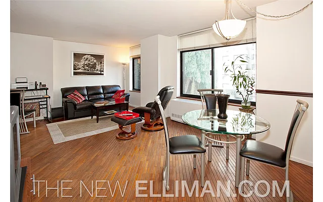 Rented by Douglas Elliman | media 35