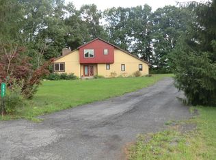 251 Maplewood Rd, Wind Gap, PA 18091