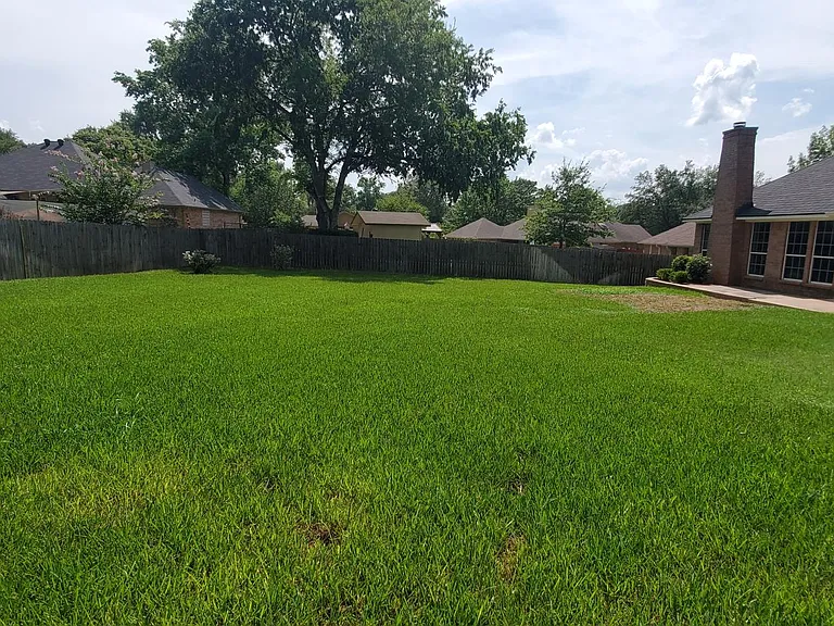 18257 Springmill Ct — Photo 42