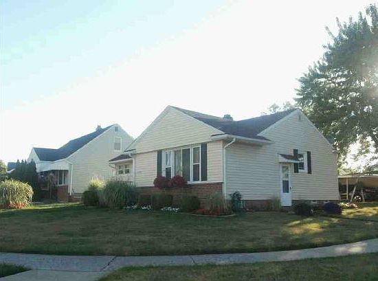 2nd image of 20618 Centuryway Rd