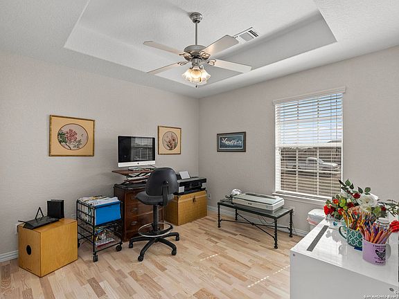 2nd image of 15015 Becker Bend