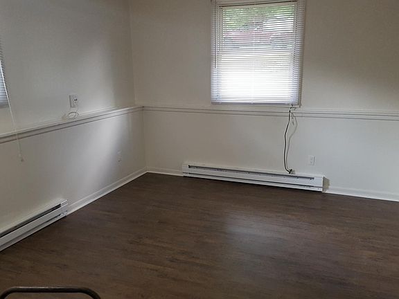 5th image of 725 Branch St #1