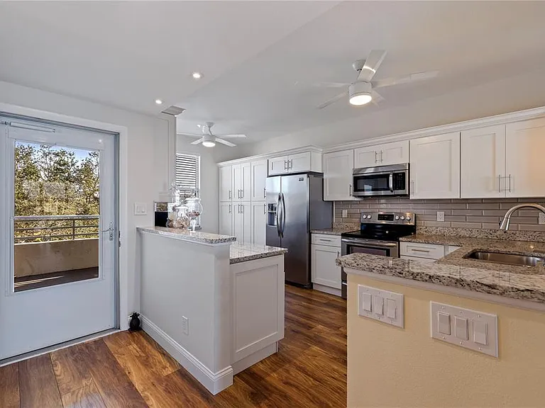 7902 Sailboat Key Blvd S #206 — Photo 4