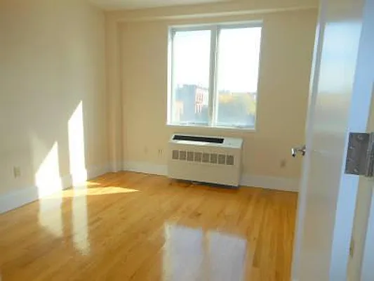 Rented by Urban Realty NYC | media 12