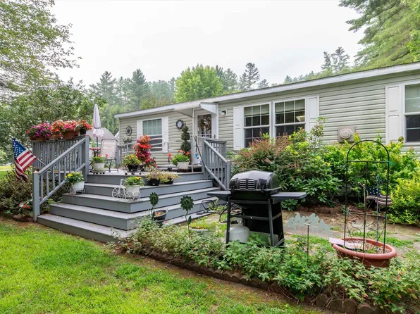 10 Stryhas Trailer Court, Ludlow, VT 05149