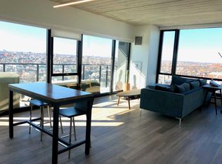 1670 W Division St #1302, Chicago, IL 60622