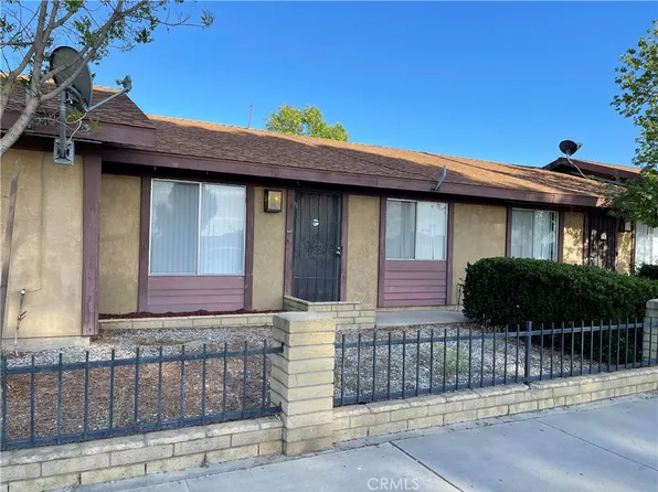 507 Montecito Ave #B, Hemet, CA 92543