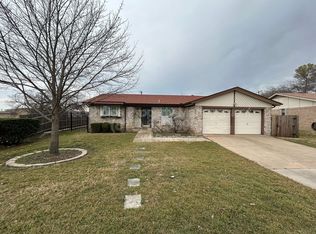 6409 Stardust Dr, Fort Worth, TX 76148