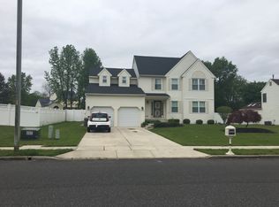 13 Derby Dr, Glassboro, NJ 08028