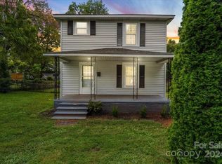 101 Adrian St, Mount Holly, NC 28120
