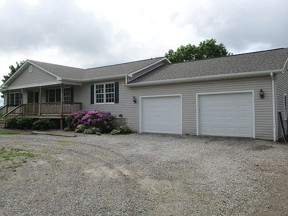 3rd image of 1725 Flanagan Dr