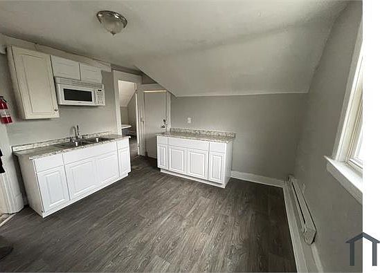 4th image of 1261 E 99th St #3