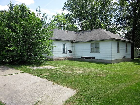 5th image of 807 W Friedman St