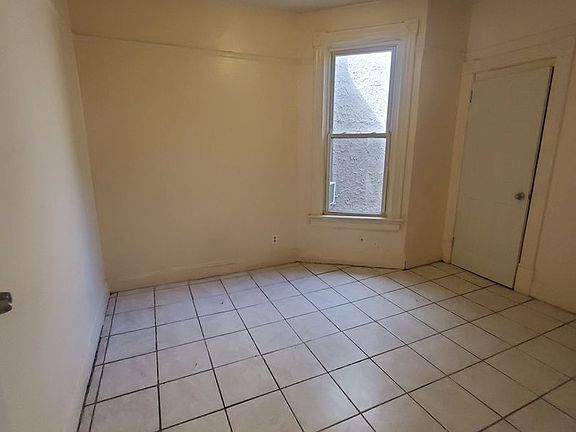 4th image of 1426-1436 S 31st St #1430
