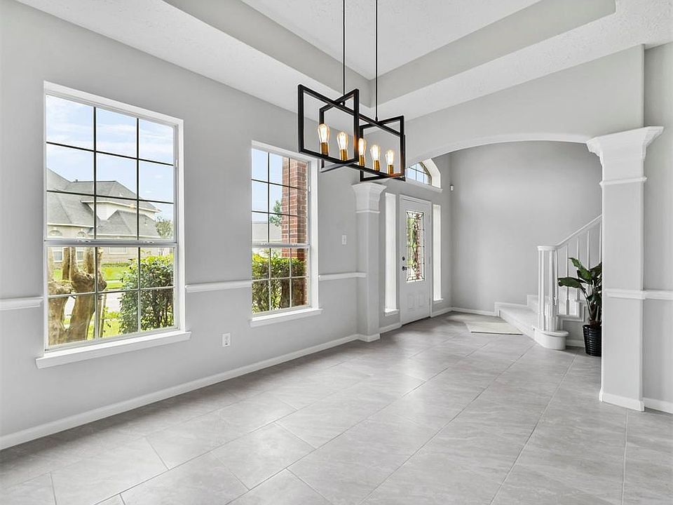 1st image of 4407 Sawgrass Dr