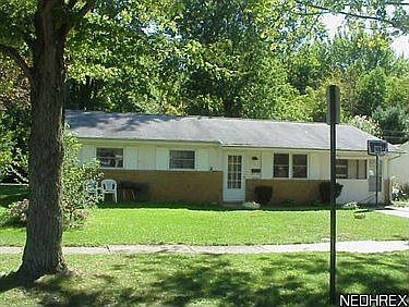 2nd image of 125 Gladys Ct