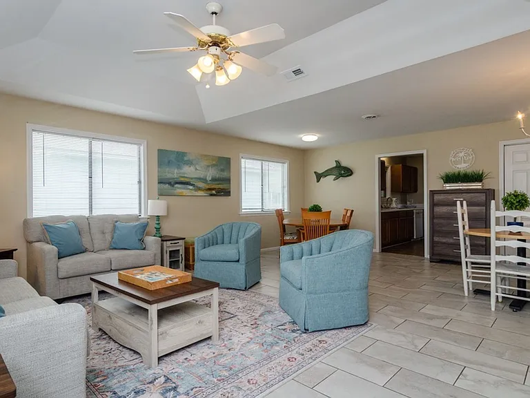 741 N Fort Fisher Blvd — Photo 6