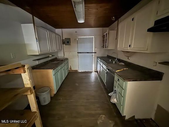 3rd image of 1911 13th St