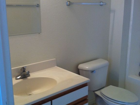5th image of 115-117 Platte View Dr #121