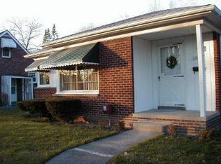 13670 Balfour St, Oak Park, MI 48237