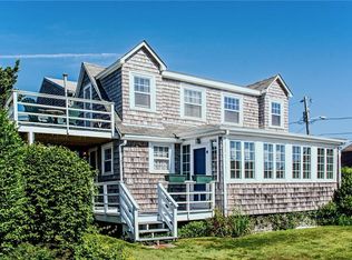 45 Hills Pkwy, Narragansett, RI 02882