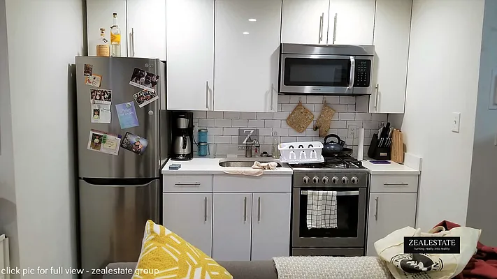 Rented by ZealEstate Group Inc | media 11