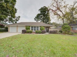 9005 Chretien Point Pl, New Orleans, LA 70123