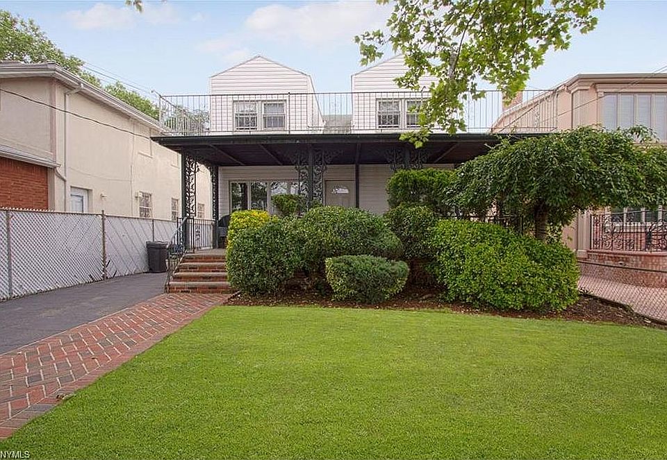 1st image of 7216 Avenue