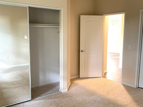 5th image of 12381 Creekview Dr Unit 119