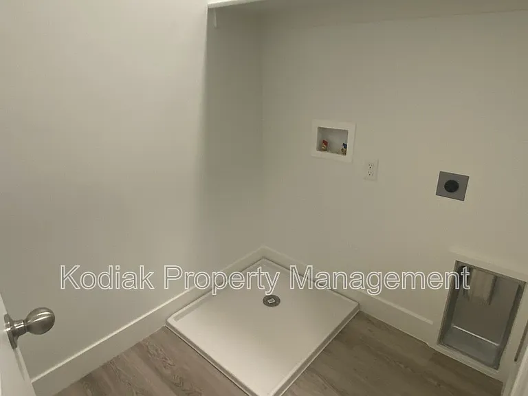 1087 N 1840 W — Photo 18