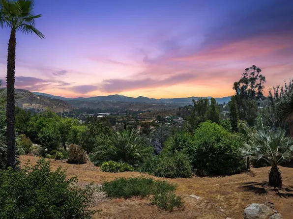 11345 Valle Vista Rd, Lakeside, CA 92040
